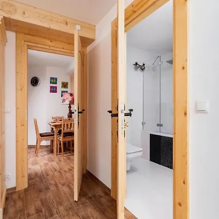 Premium W Domu Zasypane Z Sauna By Renters Prestige 아파트